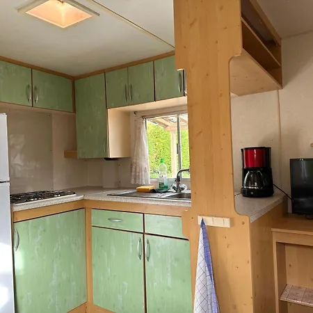 Mobil-home A Quelques Metres Du D'aiguebelette *